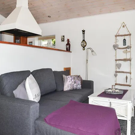 Two Bedroom Holiday In Saby